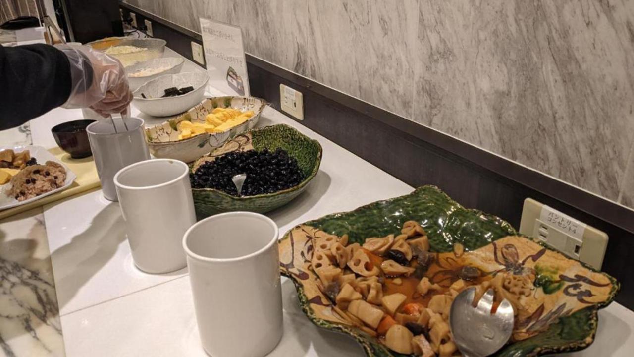 Toyoko Inn Nagoya Sakae Exteriör bild